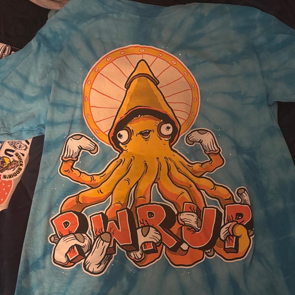 Blue Squid Graphic T-Shirt pwrup band